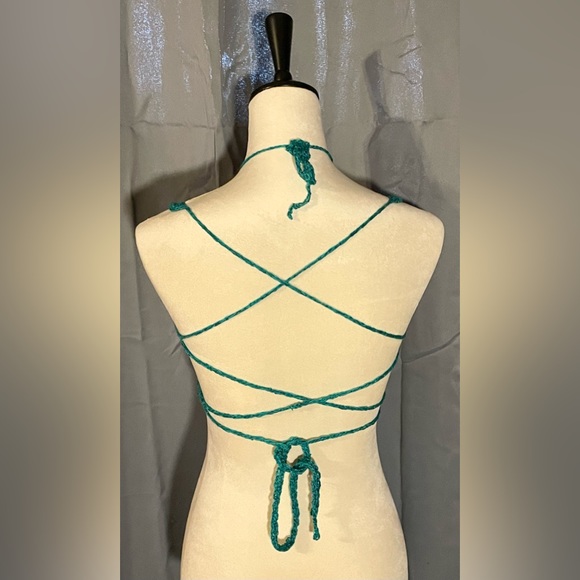 Gray Teal Butterfly Bohemian Crop Top Handmade 100% Cotton
Medium
Adjustable - Picture 6 of 7